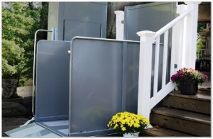 sterling 900 Residential Wheelchair Lift near Syracuse NY from Syracuse Elevator image of residental wheelchair lift