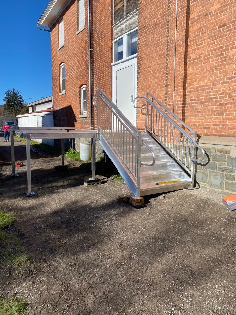 Syracuse-NY-Business-Wheelchair-Lift-from-Syracuse-Elevator-West-Winfield-New-York-image-of-aluminum-ramp